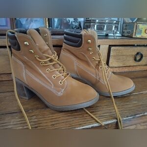 Stylish Tan Lace-Up Boots for Women